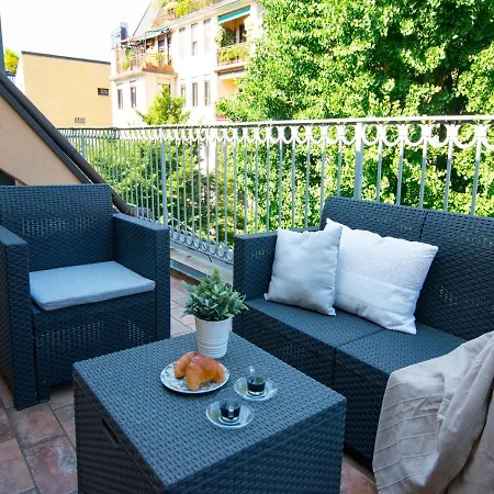 The Rent - Attic With Terrace In Downtown Lejlighed Milano