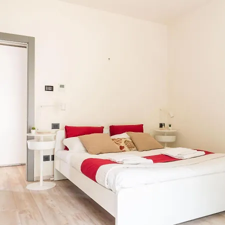 The Rent - Attic With Terrace In Downtown 公寓